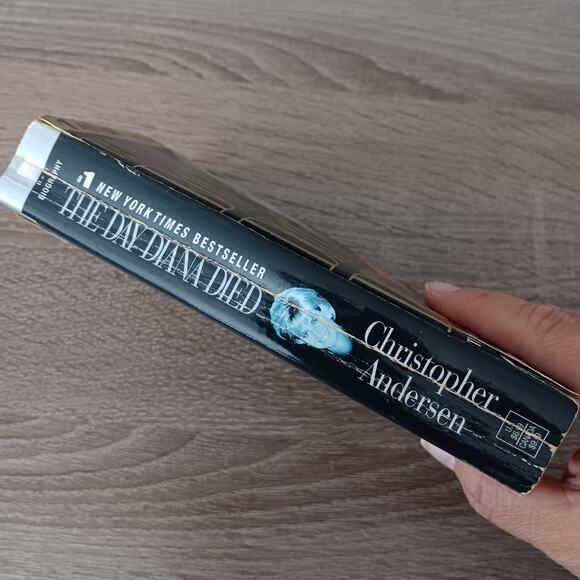 The Day Diana Died - Paperback, by Andersen Christopher - Picture 2 of 9